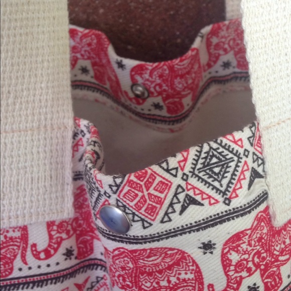 Elephant Tote Bag - Picture 4 of 9